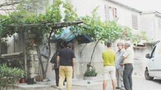 Muore travolta dal trattore