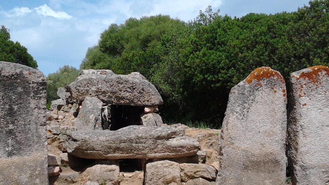 L’isola dei nuraghi una civiltà nel cuore del Mediterraneo