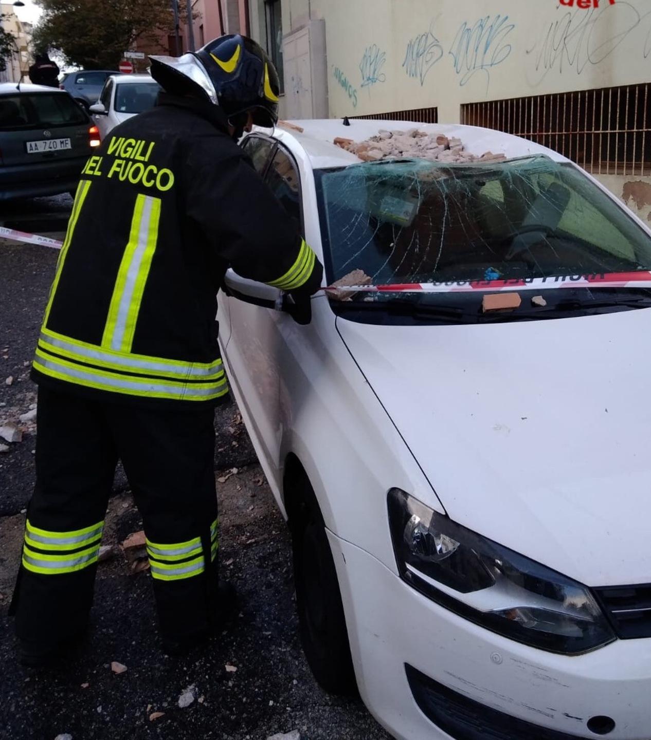 Crollo del soffitto, tragedia sfiorata nella scuola materna 