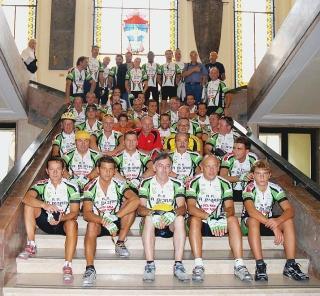 Alcuni momenti del ricevimento a palazzo Stefanelli del Gruppo La Borra Bike