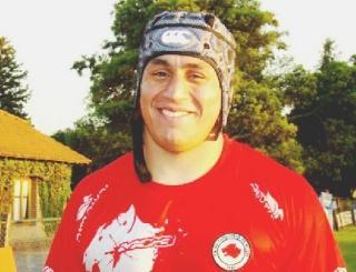 Il pilone argentino Matias Narvaez è alto 193 cm e pessa 110 kg