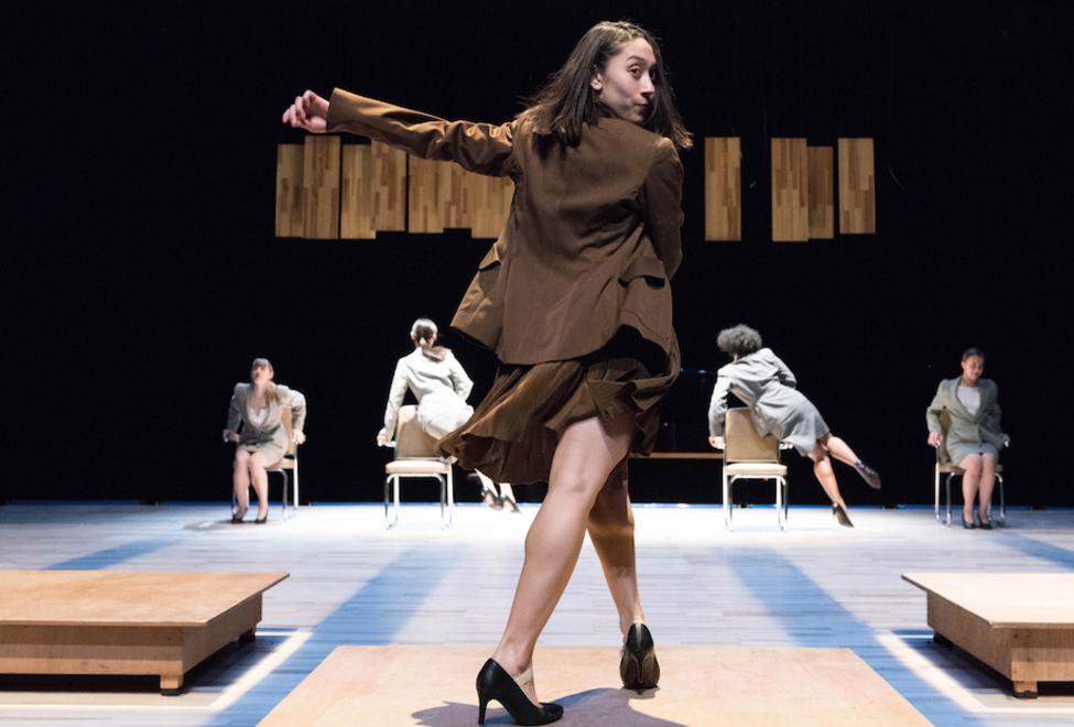 Festival aperto, danza e musica al teatro Valli con la prima di “Achterland” 