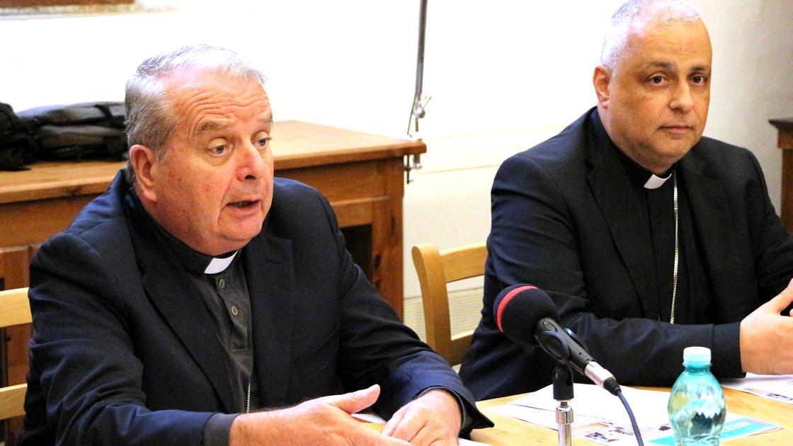 I vescovi di Sassari e Cagliari alle istituzioni «Date speranze ai giovani» 