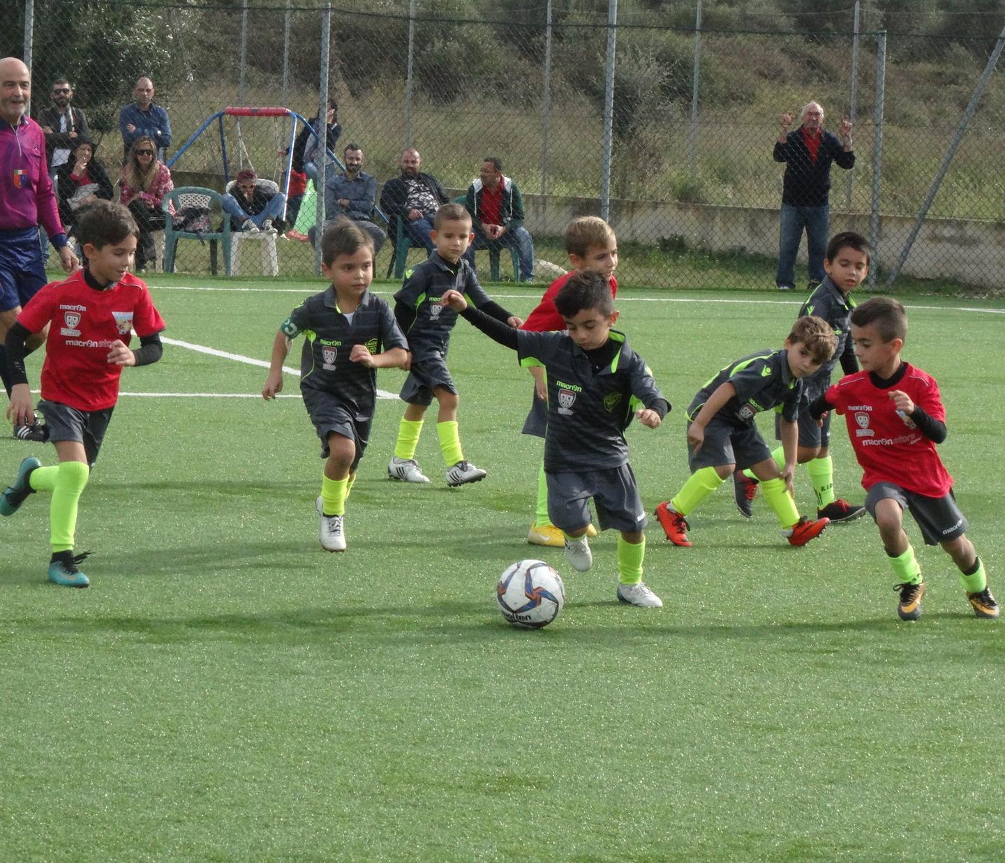 E a bordo campo vincono le donne 