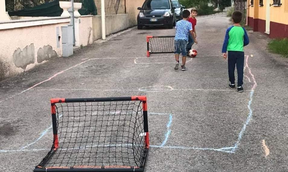 Castelsardo, un campetto di strada da applausi 