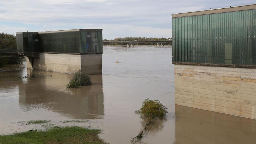 Uno specchio d’acqua che cresce ogni ora