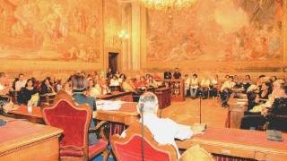 Due momenti dell’assemblea dei dipendenti comunali