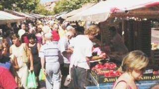 Le bancarelle di Marina finite nella bufera
