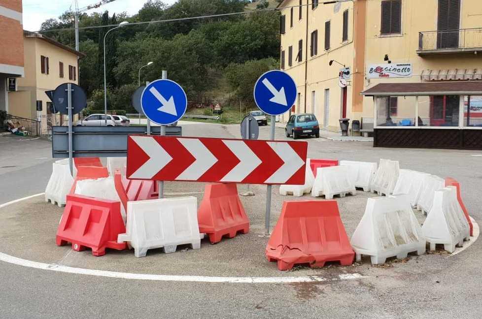 «Rondò provvisorio È lì da nove anni...» 