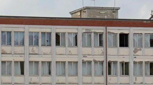 Gli studenti di Calafati: «Non ci sentiamo sicuri in quella scuola, il Comune ci aiuti»