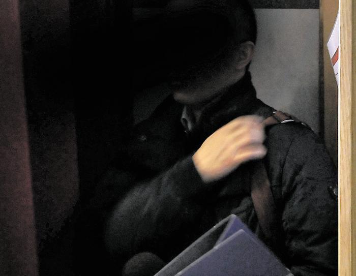 «In un battito di ciglia ho perso la mia vita e sono finito in strada»