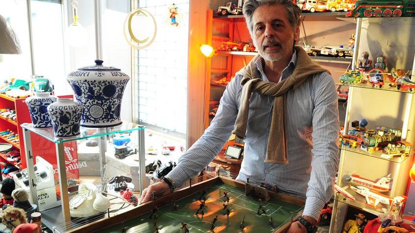 Modena. In via Gallucci un "salotto" in cui si gioca corteggiando il passato