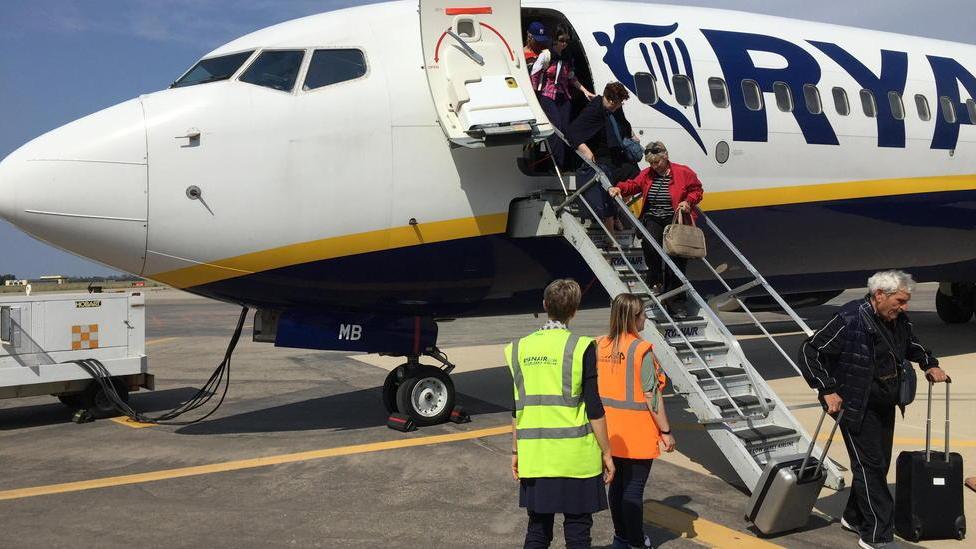 L’Antitrust censura Ryanair «Stop al supplemento trolley»