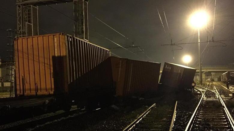 Treno merci deraglia a Reggio Emilia
