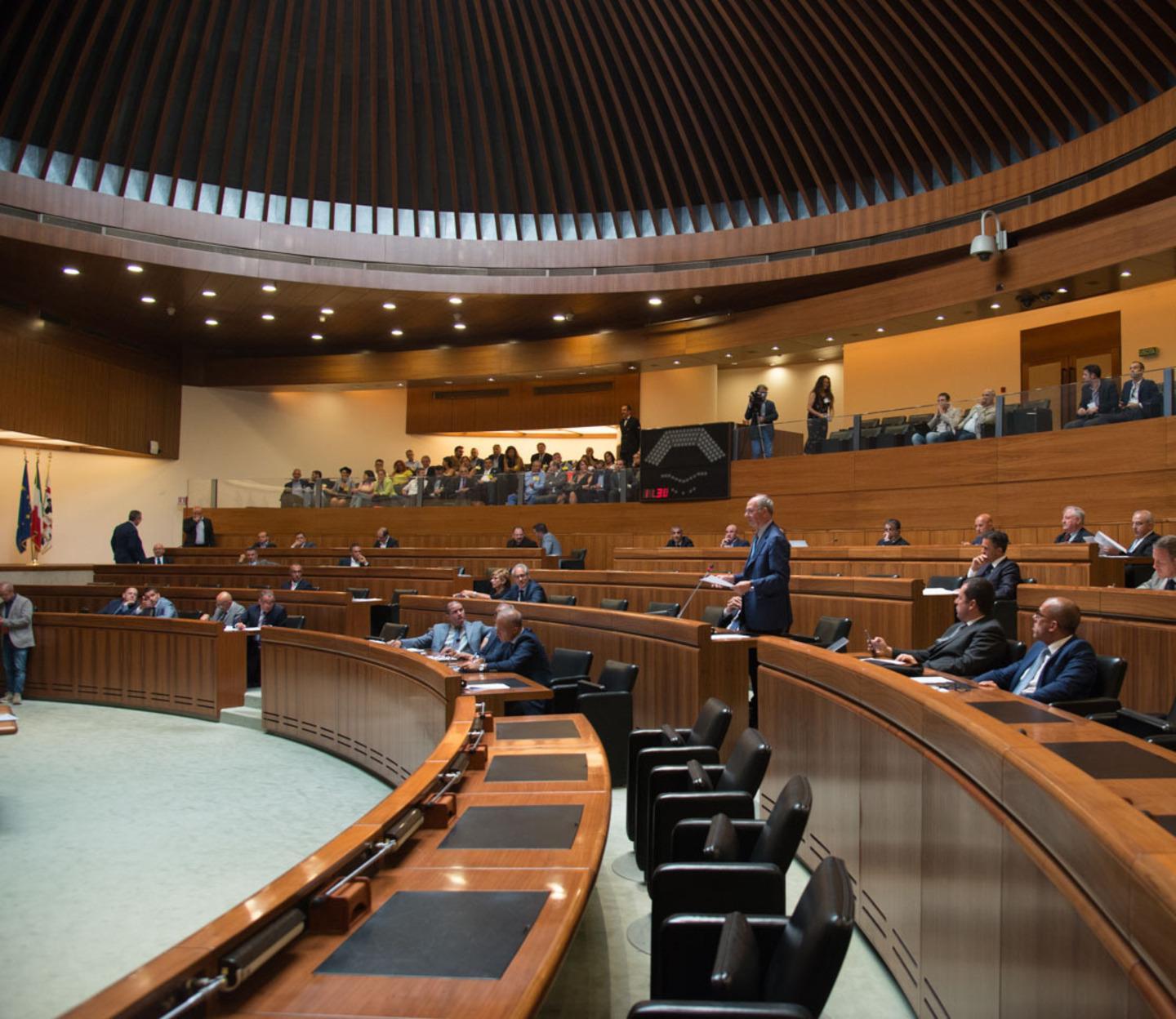 Legge salva pensioni via le firme dei consiglieri 
