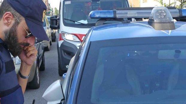 Rissa tra ragazzini a colpi di cintura e catene da bicicletta