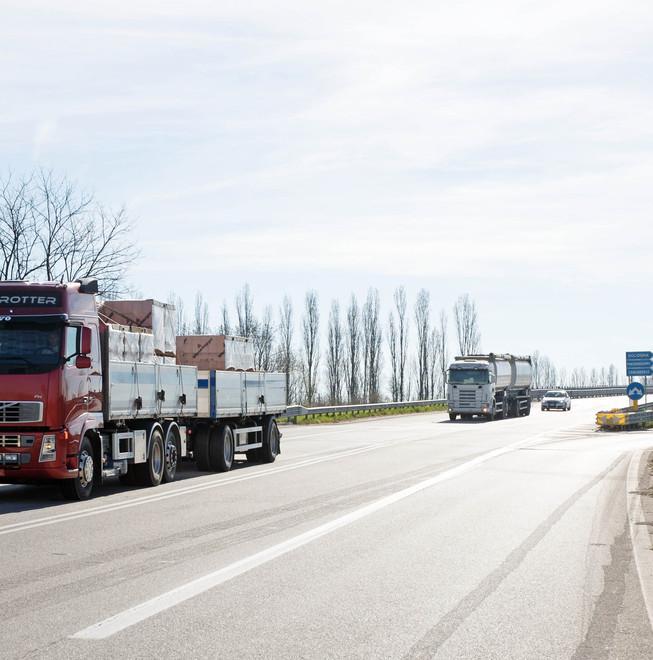 Statale 16 e polemiche «La strada va fatta» 