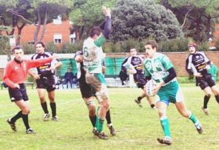 Riccardo Squarcini con la palla: dal suo piede ben cinque trasformazioni nel test contro i Lions