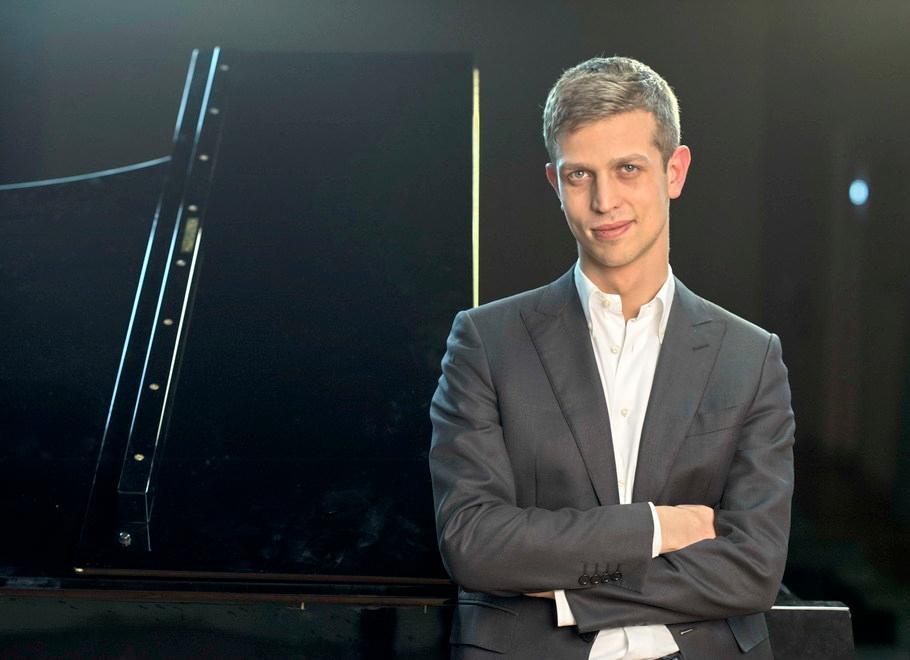 Nonantola, a “Note di Passaggio” partiture per pianoforte con Francesco Grano 