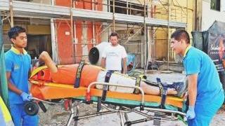 <strong>FERITO.</strong> Soccorso un operaio edile, sotto la scena dell’infortunio