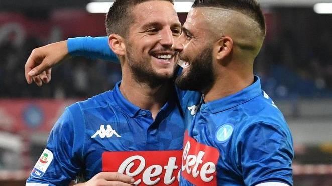 Napoli spettacolo, Mertens batte Careca e Altafini