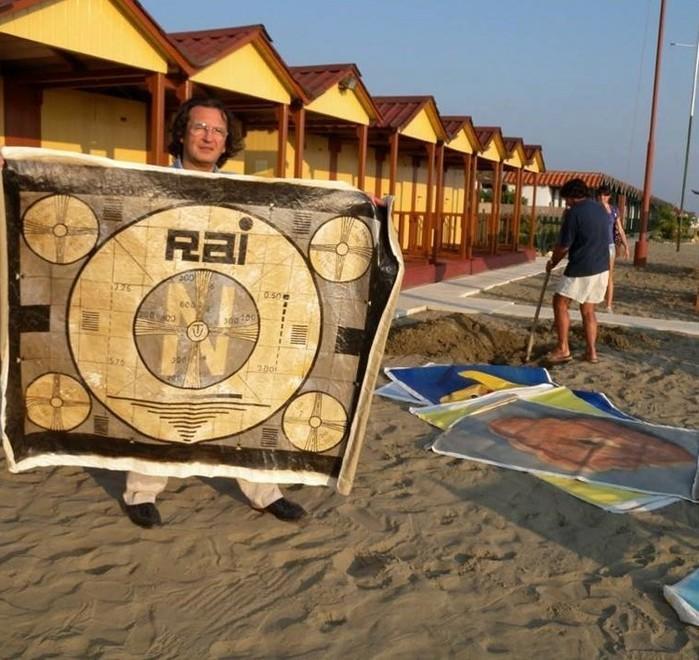 Oronzo Ricci, fondatore del Distruttivismo, contro Banksy: «Lucra su quella idea»