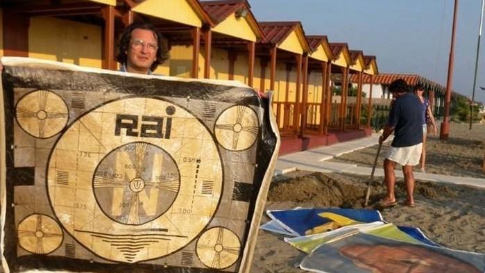 Oronzo Ricci, fondatore del Distruttivismo, contro Banksy: «Lucra su quella idea»