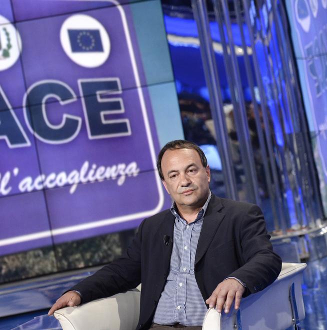 Richiesta al Comune la cittadinanza onoraria per Mimmo Lucano 