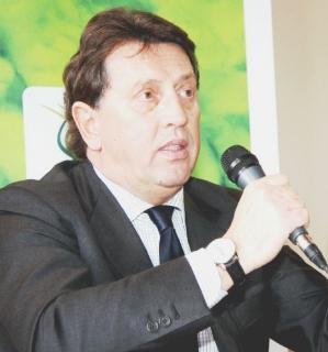 Il presidente del Consorzio e degli industriali Riccardo Marini