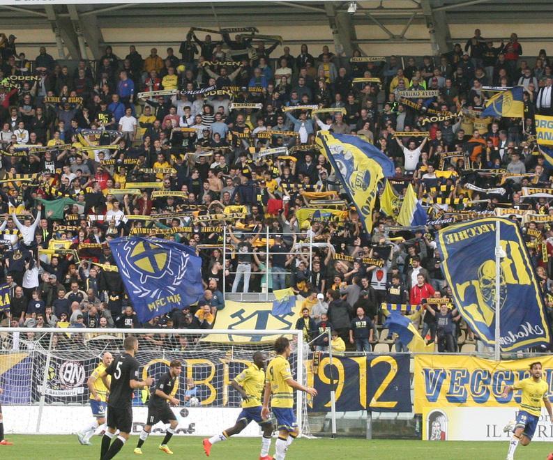 Sono 450 i tifosi al seguito dei canarini