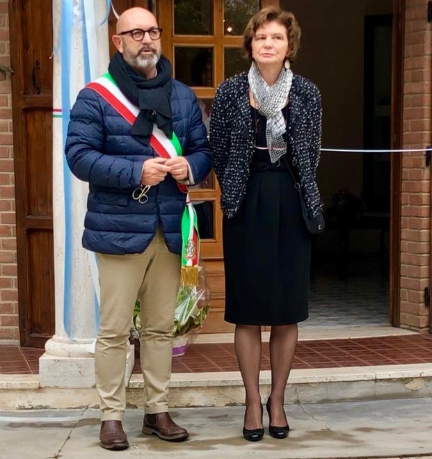 Da struttura abusiva a casa famiglia per ospitare gli anziani 
