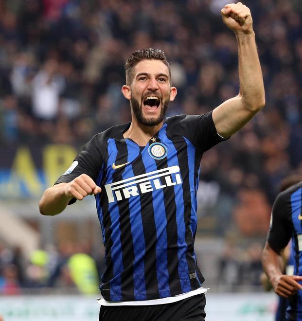 Inter, festa grande per 65mila tifosi Genoa schiantato 