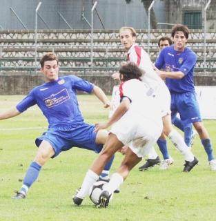 Un’azione della sfida con la Sangiustese