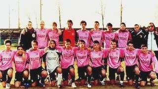 La squadra juniores della Pietà 2004 Sopra, mister Salvadori