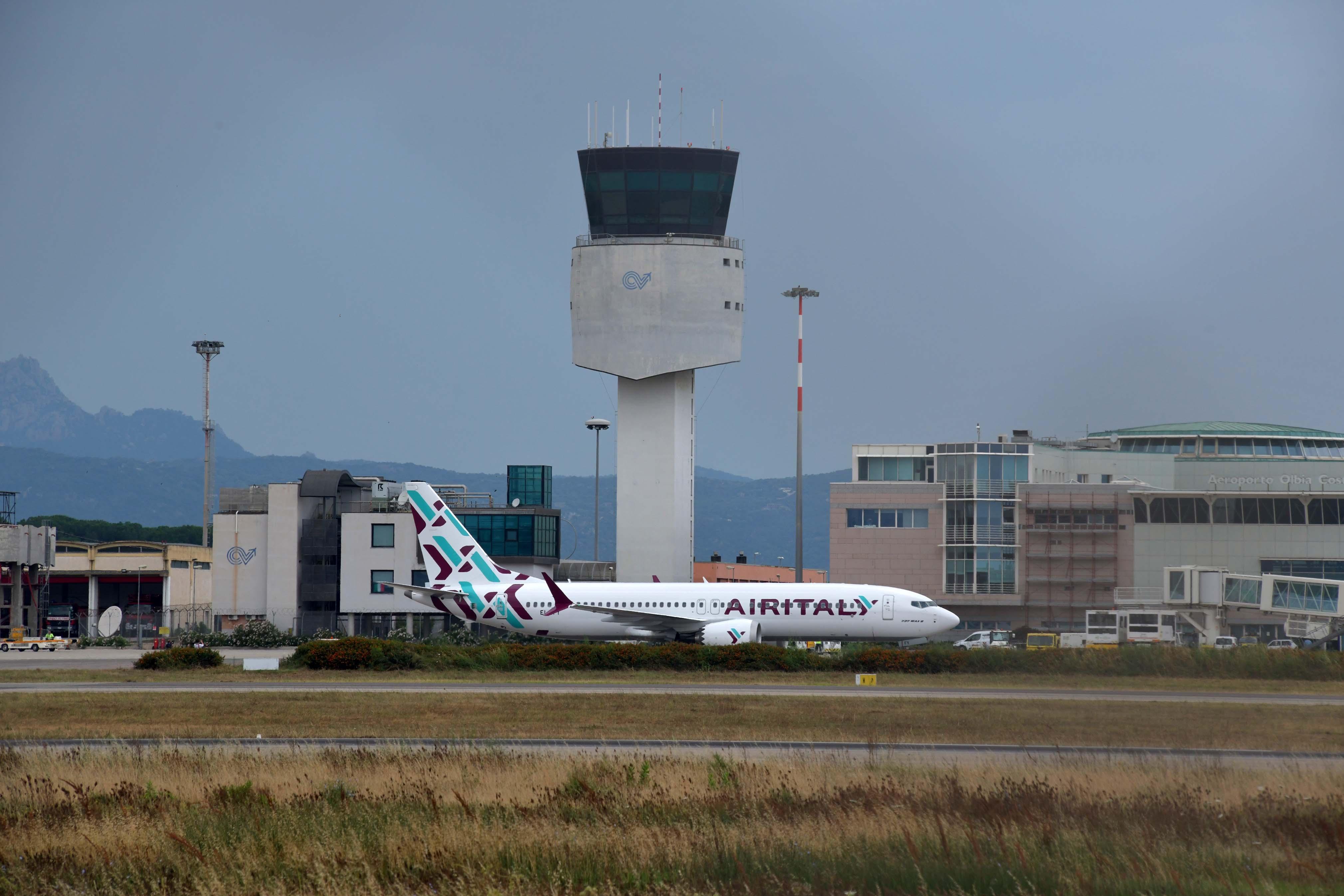 Problema al flap di un'ala, apprensione su un volo Air Italy per Olbia