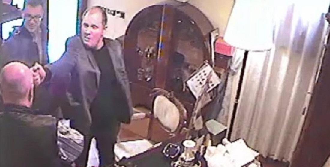 Modena, rapina violenta in gioielleria: 2 a processo ma sono latitanti 
