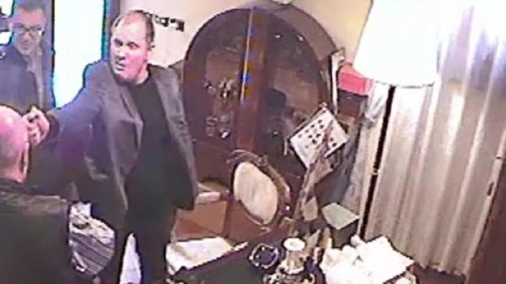 Modena, rapina violenta in gioielleria: 2 a processo ma sono latitanti