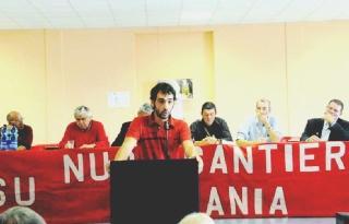 "Niente varo, nave in ostaggio" protesta degli operai a Carrara