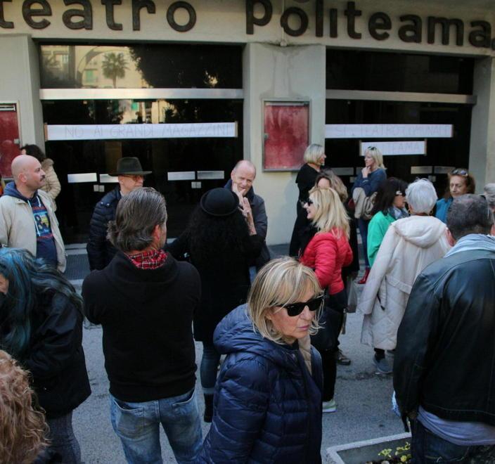 Politeama, l’ex vice sindaco «Lavorai per una soluzione» 