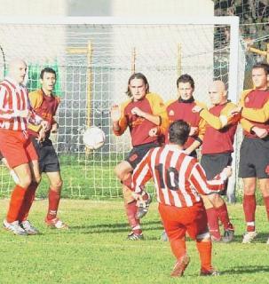 Un tiro di punizione di Di Nardo