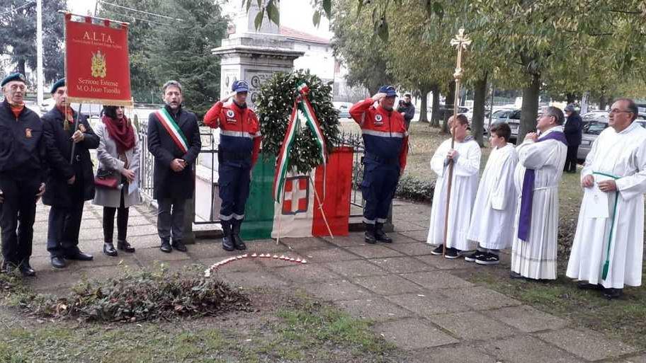 Targa del primo monumento