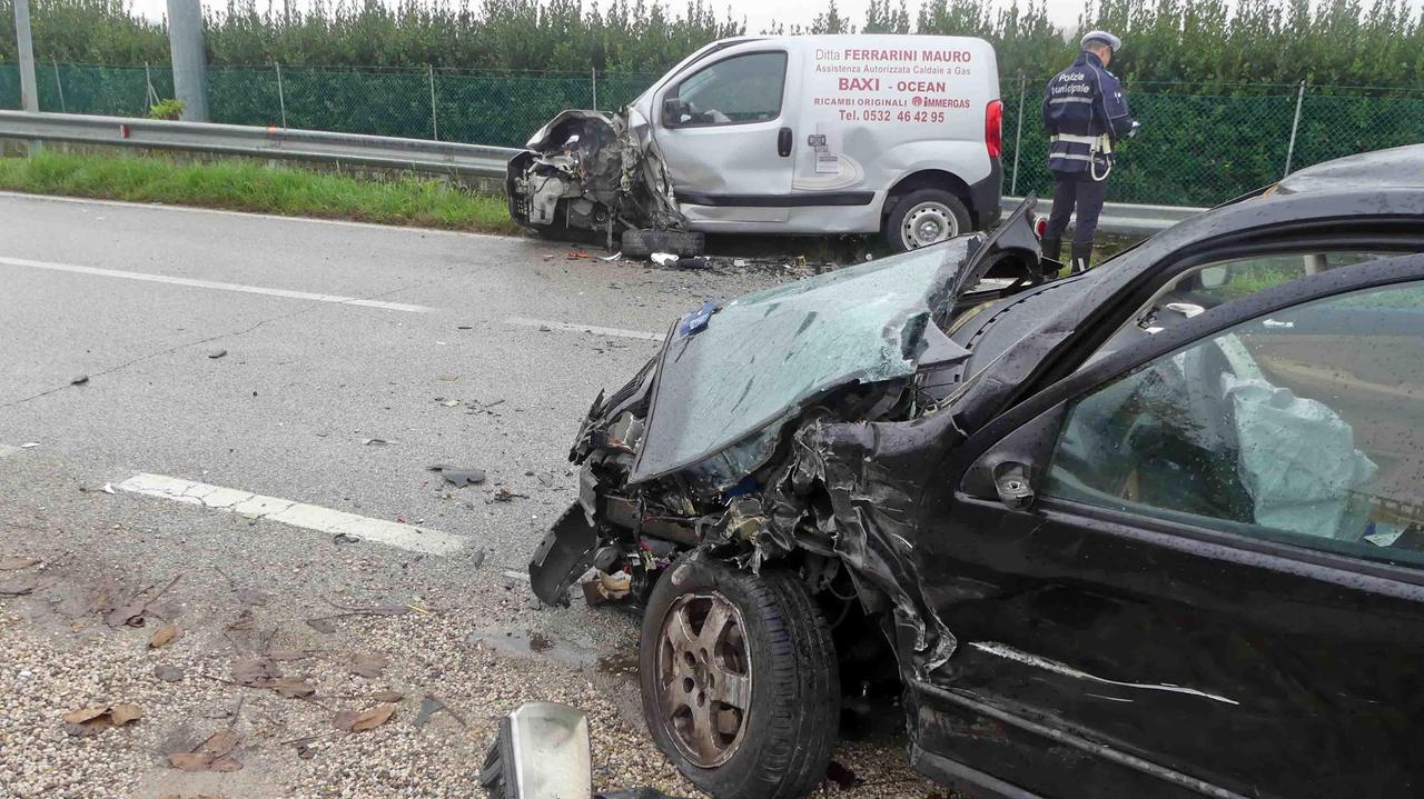 Le due auto coinvolte nell'incidente