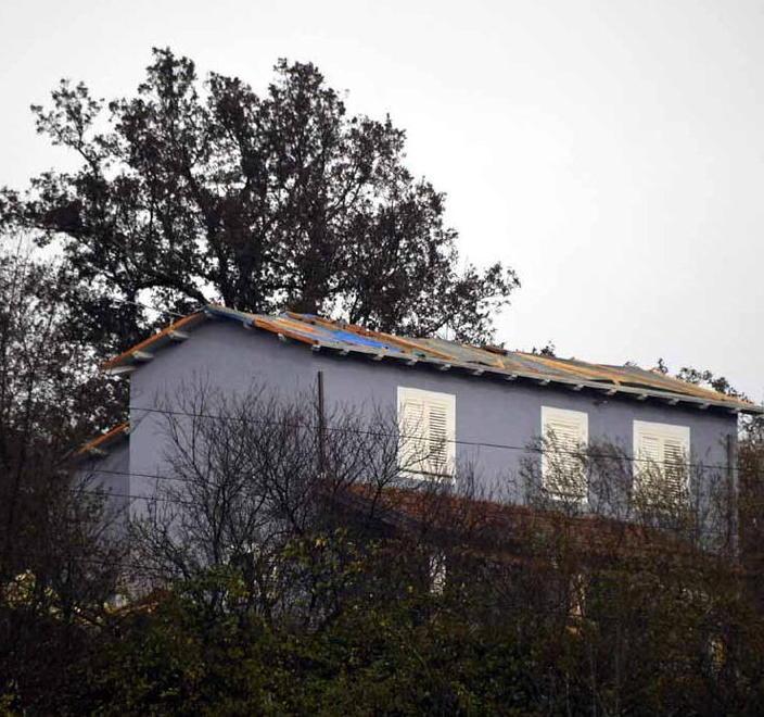 Tetti scoperchiati e black out già 70 richieste di risarcimento 