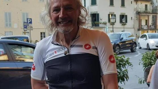 650 km in bicicletta per ricordare la moglie