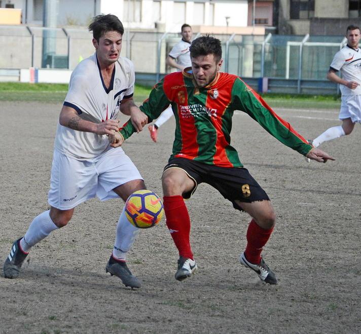 De Carolis sale sul podio I maremmani scivolano 