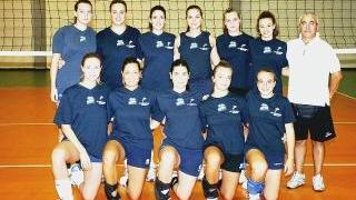 Il gruppo della Conforti gomme Certaldo che parteciperà al prossimo campionato di serie C di volley
