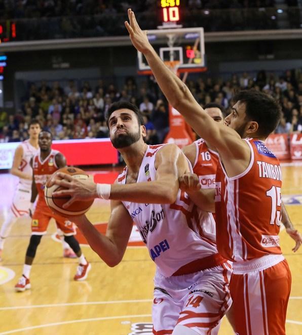 Con Varese vittoria con feriti Cervi tiene in ansia Cagnardi 