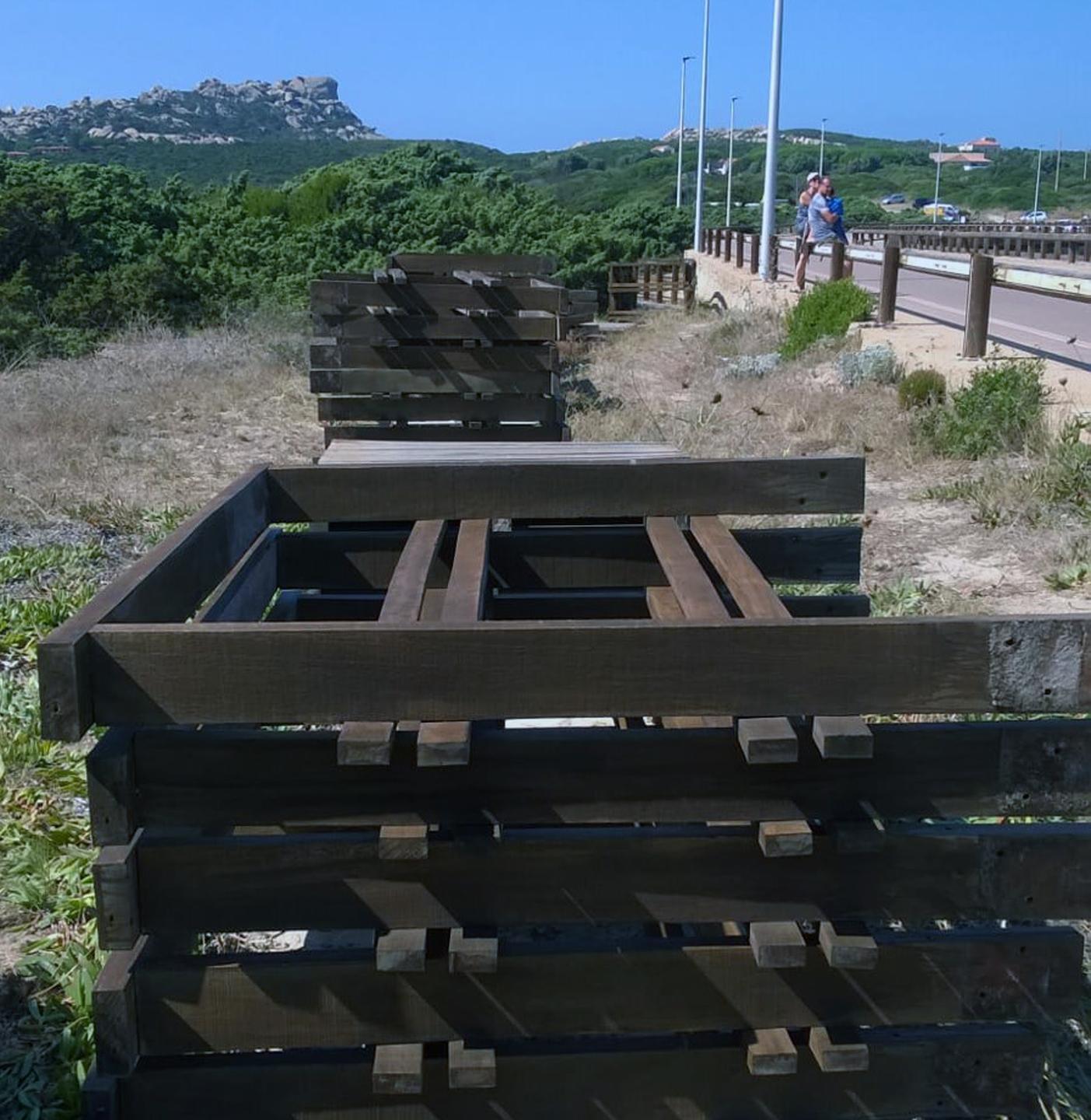 Passerelle rimosse un salasso per il Comune