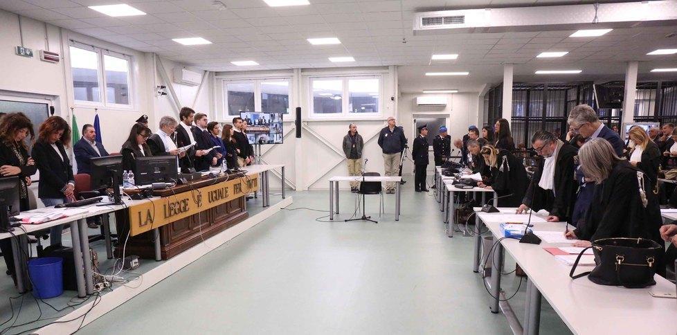 Ricercati, su Facebook tracce di Moncef. La sorella Karima latitante da quasi 4 anni 