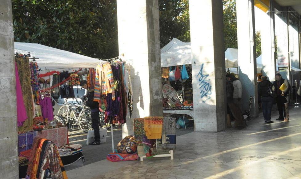 «Stop al mercatino e incentivi alle attività di viale Gramsci»